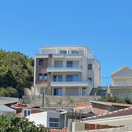 Apartments Hollaj 乌尔齐尼 外观 照片