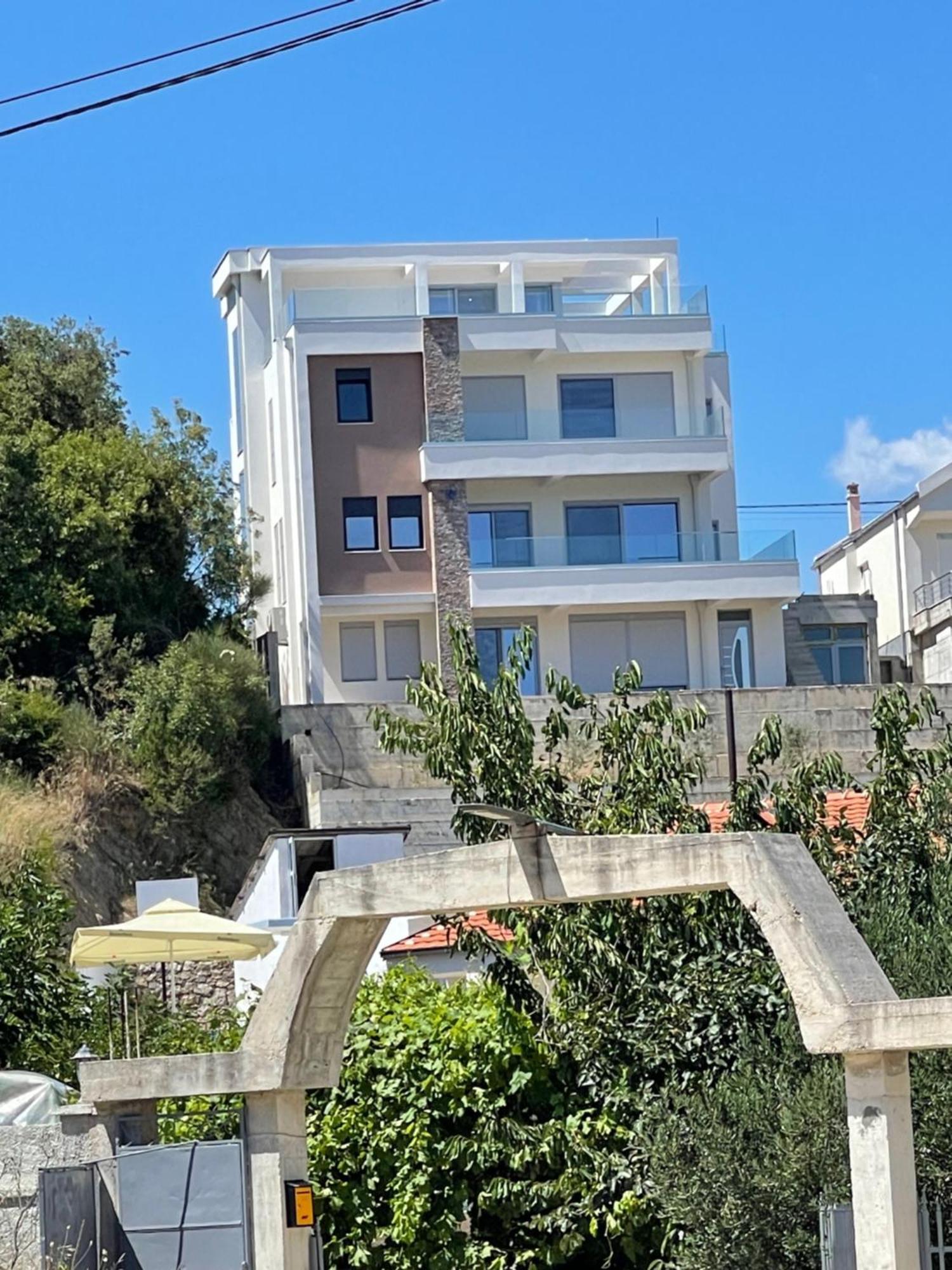 Apartments Hollaj 乌尔齐尼 外观 照片