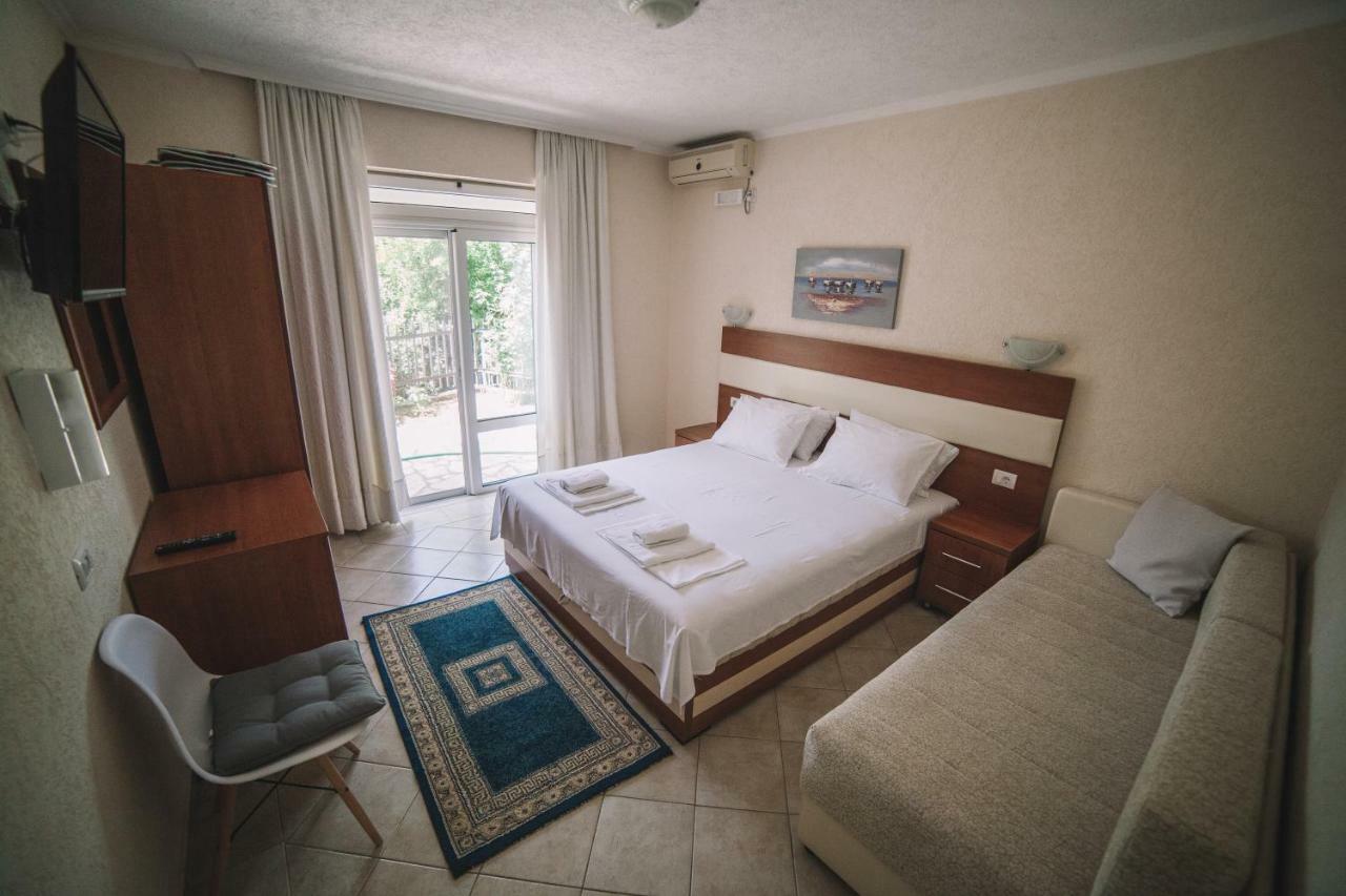Apartments Hollaj 乌尔齐尼 外观 照片