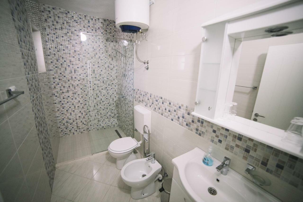 Apartments Hollaj 乌尔齐尼 外观 照片